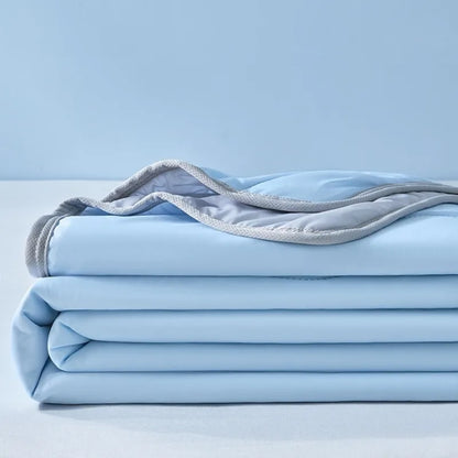 2025 new solid color simple wave grid ice cream cool silk summer blanket machine washable single air conditioner quilt