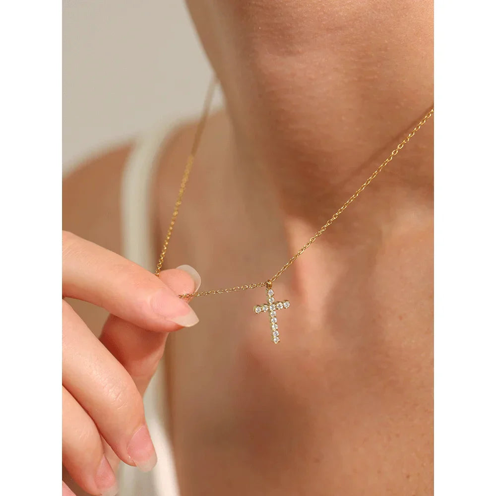 Delicate Shiny Cubic Zirconia 316L Cross Pendant Necklace for Women Stainless Steel High Quality Jewelry Water Resistant