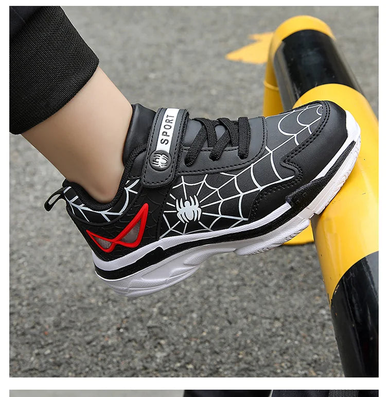 A pair of children's four-season leather sport shoes, soft, comfortable, wear-resistant casual shoes, size 26-38，BH-828
