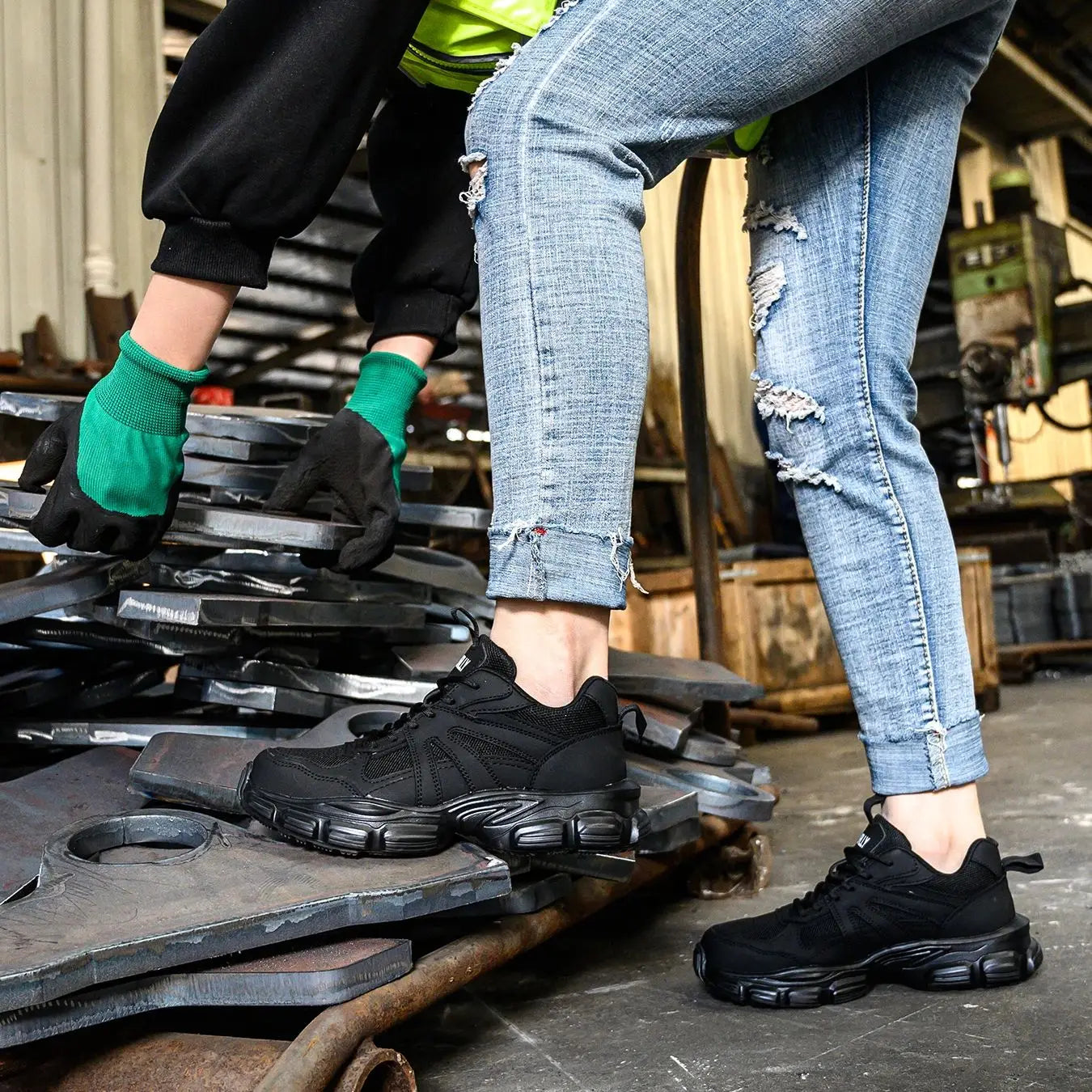 Protective Shoes For Women Women Work Sneakers Fashion Safety Shoes Anti-smash Anti-puncture Indestructible Shoes Work Boot