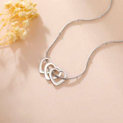 Family Name Necklace With 1-4 Hearts for Mother Custom Mother's Day and Valentine's Day Gift