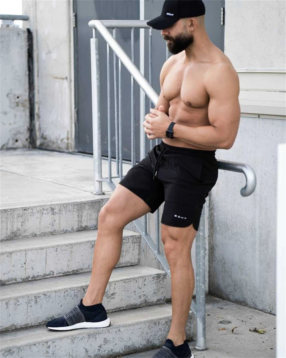 Men Gym Fitness Loose Shorts Bodybuilding Joggers Summer Quick-dry