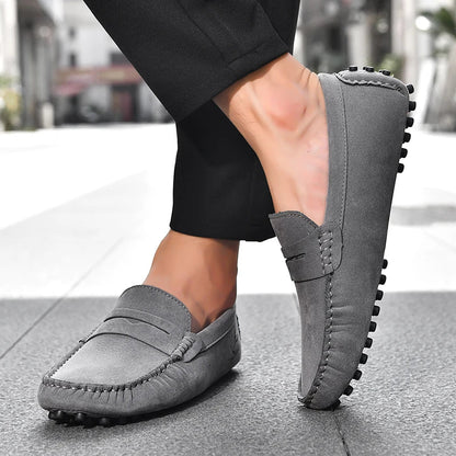 Quality Men's Suede Slip On Loafers Fashion Lightweight Breathable Wallking Driving Shoes Comfort fashion Outdoor Men's Sneakers