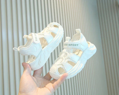 Kids Summer Breathable Mesh Sandals Boys Girls Closed Toe Sport Shoes With Magic Strap In Black And White For Toddlers Outdoor