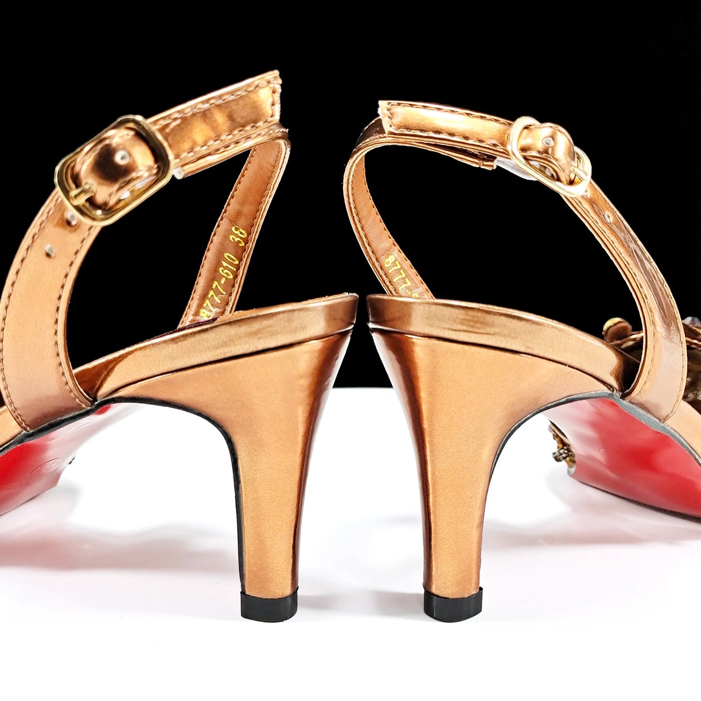 Heel Shoe for Women Hollowed Out Embroidery Rhinestone Italian Design Coffee Color Pointed-Toe Shoes and Bags Set