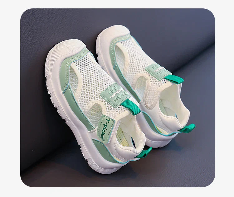 Unisex Children’s Sports Sandals 2026 New Summer Kids Barefoot Beach Shoes Non-slip Comfort Versatile Chic Outdoor Hiking Shoes