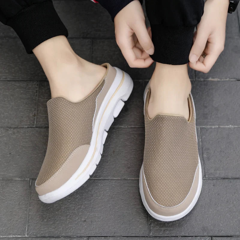 Men Slippers Summer Breathable Home Indoor Slippers Men Thick Bottom Slides Fashion Couple Walking Shoes