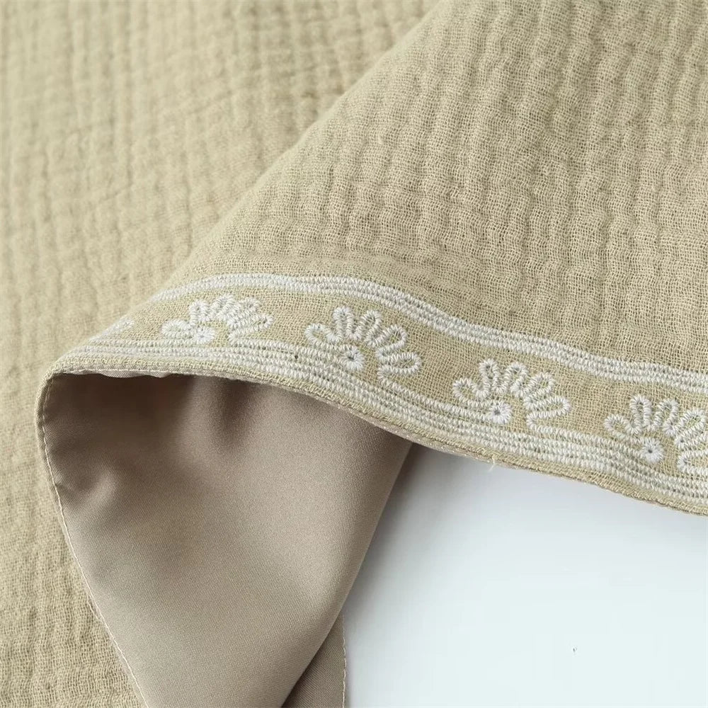 European and American Style 2024 Spring and Summer Women's New Fashionable and Versatile Round Neck Sleeveless Embroidered Vest