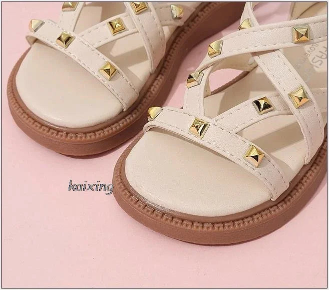 Summer New Kids Sandals Girls Princess Rivet Sandals Soft Children Beach Shoes Fashion Roman Sandals Size 21-36 Versatile