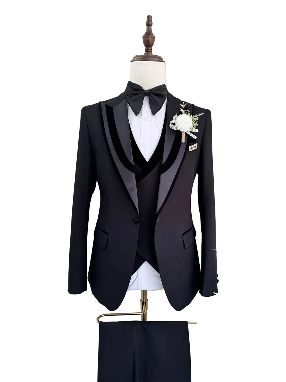 Smooth Groom Wear Elegant Single Breasted Men Suit 3-pieces Classy Formal Peak Lapel Customized Set Four Seasons