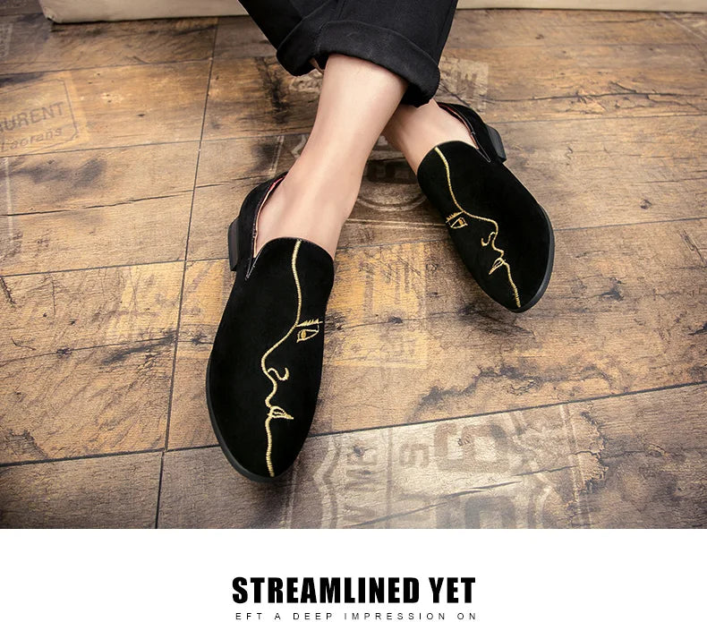 Frosted embroidered beanie shoes men's leather Korean version all match pointed leather shoes men's personality casual shoes