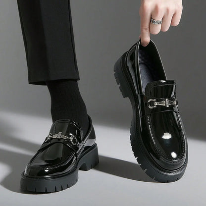 Europe Fashion Thick Sole Men's Penny Loafers Slip-On Business Dress Shoes Gentleman Glossy Buckle Formal Party Black Shoes