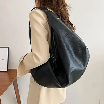 Large capacity underarm shoulder bag for women's new casual and minimalist dumpling bag, fashionable and versatile commuting bag