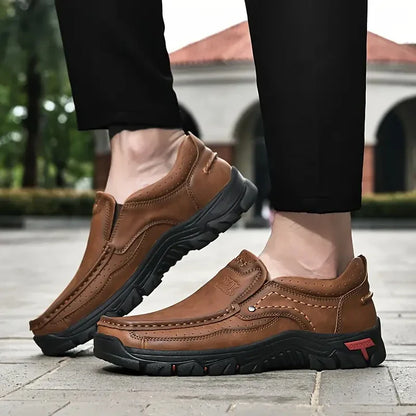 Sapatos Masculinos de Couro Artesanais Casuais para Uso ao Ar Livre Loafers Masculinos de Couro Mocassins Sapatos de Caminhada Antiderrapantes