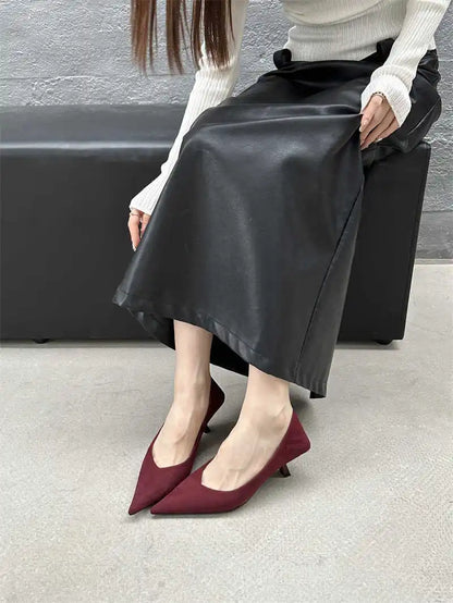 Sapatos de salto alto femininos de bico fino para o outono de 2024, sapatos sexy e rasos, sapatos de salto fino elegantes para mulheres, sapatos de festa, sapatos de salto alto, sapatos elegantes de festa, sapatos femininos.
