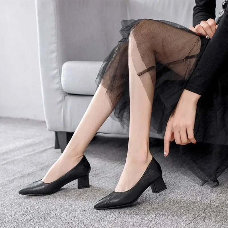 Sapato Feminino de Salto Bloco de 3-5cm Sapatos de Couro com Salto Quadrado Sapatos de Salto Agulha Zapatos De Mujer Moda Designer Escritório Senhoras Sapato Único