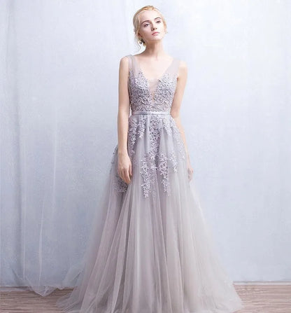 A-line V-neck Tulle Sleeveless Zipper Up Long Prom Applique V Neck Evening Gowns Formal Elegant And Pretty Women's Dresses