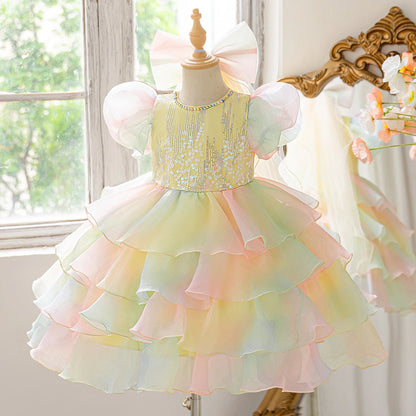 Vestidos de festa infantis amarelo claro adequados para festas de aniversário, vestidos de princesa, bem como para bailes de formatura e cerimônias de formatura.