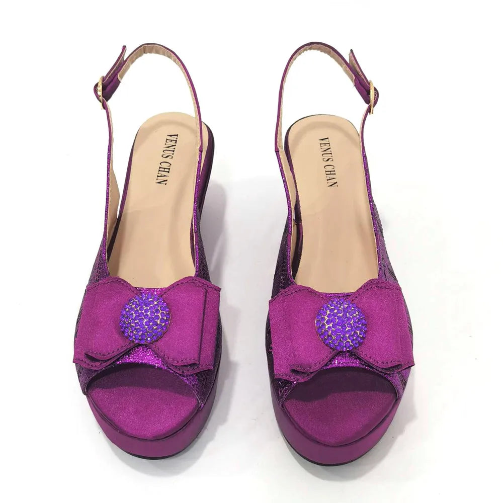 Sapatos e bolsas italianos combinando 2024, festa feminina de salto para cor café, design italiano, casamento, sapatos de tamanho maior