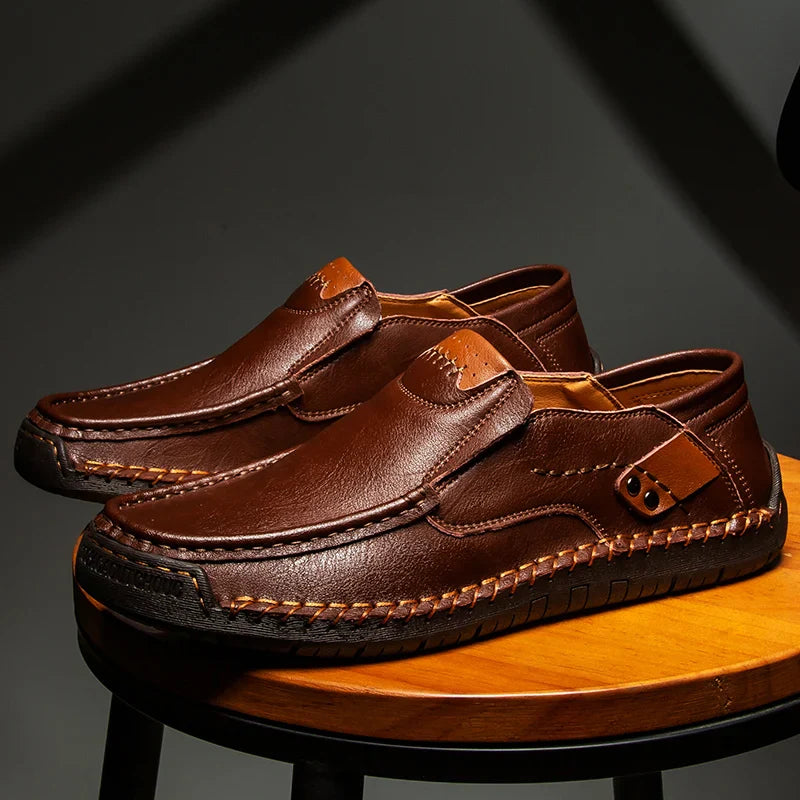 New Handmade Leather Men Shoes Casual Comfortable Men Loafers Slip On Leather Shoes Men Flats Hot Sale Outdoor Walking Shoes