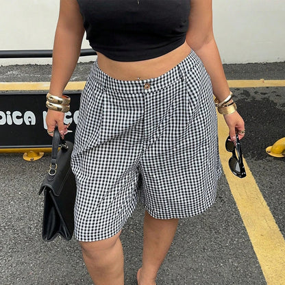 Ladies plus Size Spring Simple Casual Black White Plaid Shorts Wide Leg Pants Trousers for Women