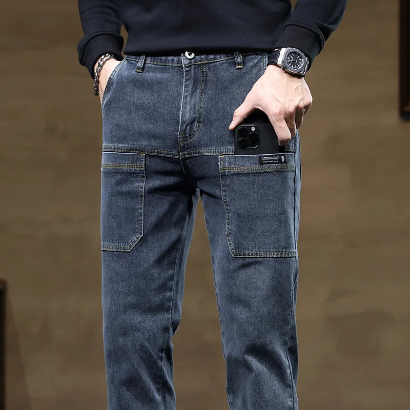 Calça Jeans Masculina Solta de Pernas Retas com Design Versátil de Seis Bolsos, Elástica e Confortável para Atividades ao Ar Livre, Caminhadas, Todas as Estações