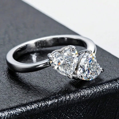 925 silver heart-shaped 2 carat moissanite adjustable ring is fashionable and simple, suitable for daily life and wedding
