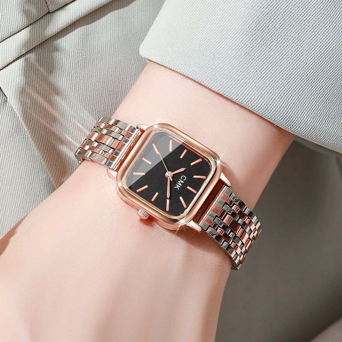Fashion Square Women Watches Simple Ladies Quartz Wristwatch Reloj Mujer（Without Box）