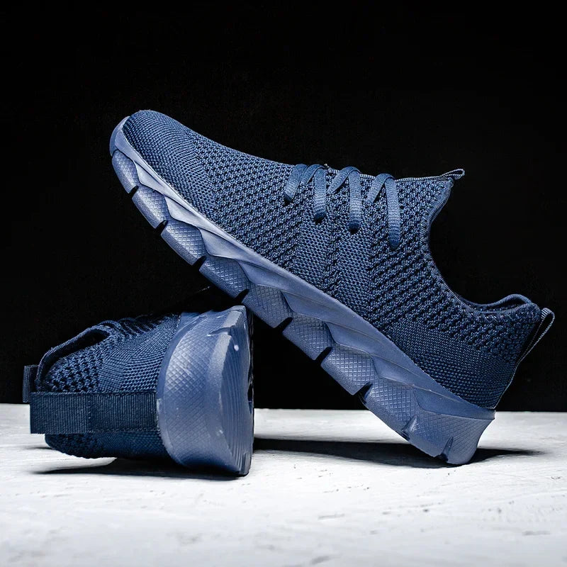 Men's casual sports shoes breathable summer light Soft sole comfort outdoor running shoes fashion student mesh plus size sneaker