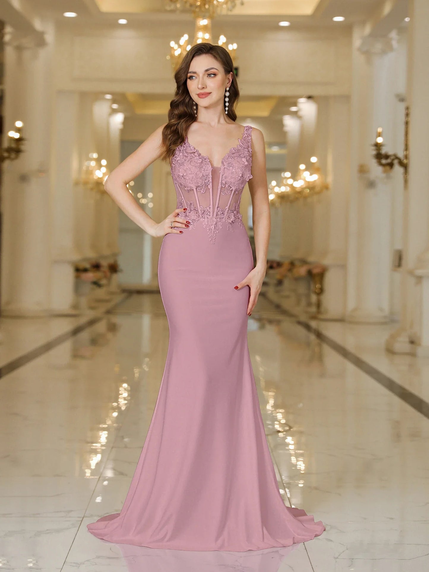 2025 Womens Mermaid Evening Dresses V-Neck Pearl Lace Appliques Straps Illusion Backless Prom Dress Train Wedding Bridal Vestido