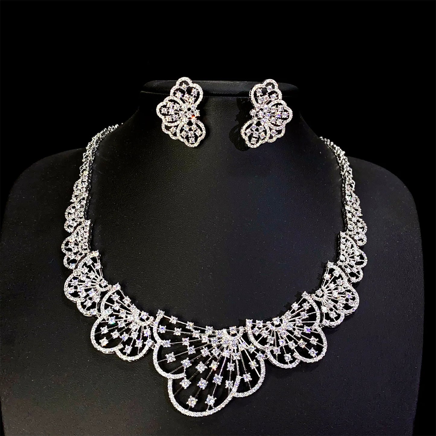 Famous Brand Super Luxury Fan-shaped Design Women Wedding Naija Bridal Cubic Zirconia Necklace Dubai Dress Jewelry Set