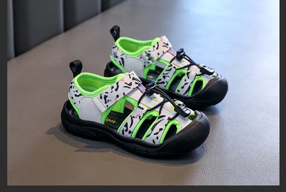 2026 New Kids Sport Sandals Children's Design Hollow-out Multicolor Sandals Soft Flat Strappy Sandals Girls Cute Beach Shoes