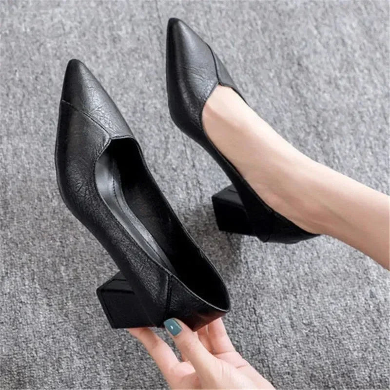 Sapato Feminino de Salto Bloco de 3-5cm Sapatos de Couro com Salto Quadrado Sapatos de Salto Agulha Zapatos De Mujer Moda Designer Escritório Senhoras Sapato Único