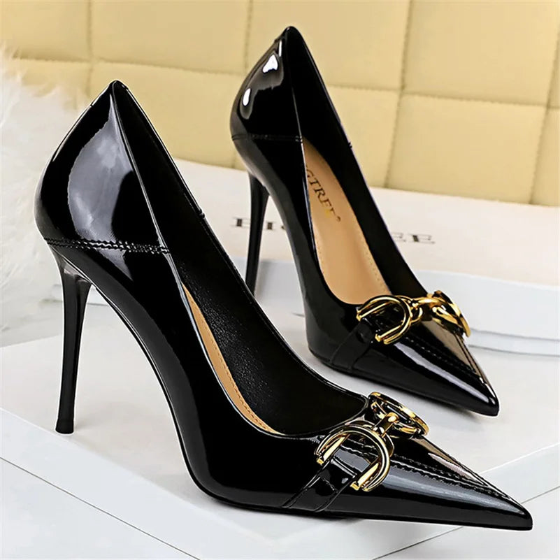 Women 7cm 10cm High Heels Wedding Bridal Replica Pumps Lady Scarpins Metal Chain Buckle Low Heels Stiletto Nude Green Prom Shoes