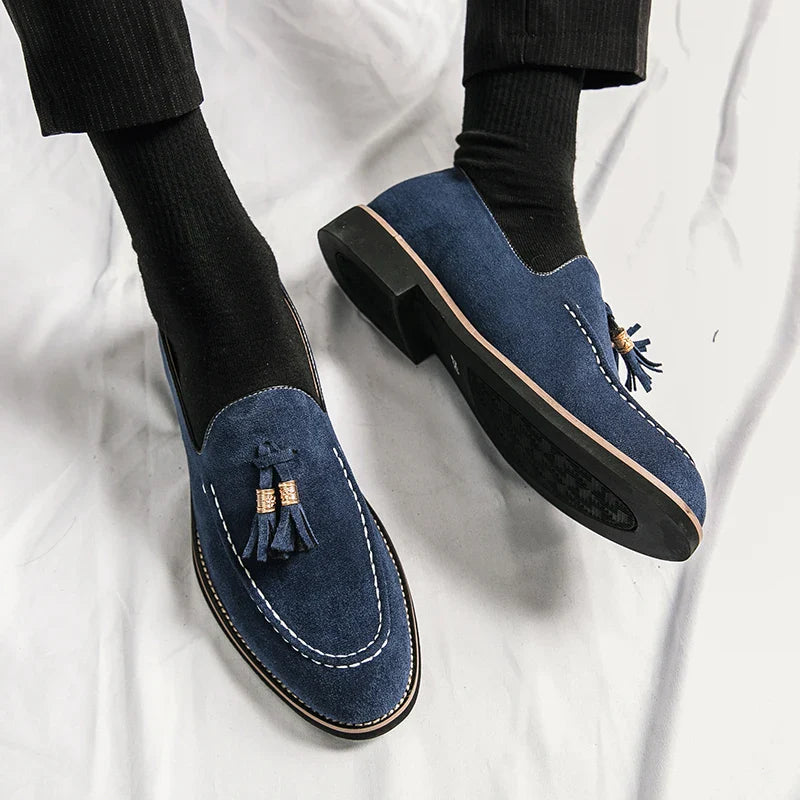 Mocassins com Borla Versão Coreana Masculinos Tamanhos Grandes 37-47 Verdes Sapatos Masculinos de Couro Camurça da Moda Sapatos Sociais Sapatos Masculinos para Dirigir