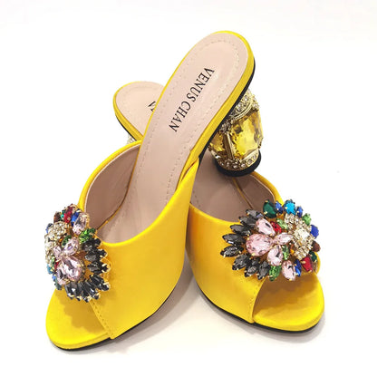 Bolsas e Sapatos de Casamento com Salto Alto Feminino de Festa com Strass Luxuosos na Cor Amarela Elegantes para a Noite