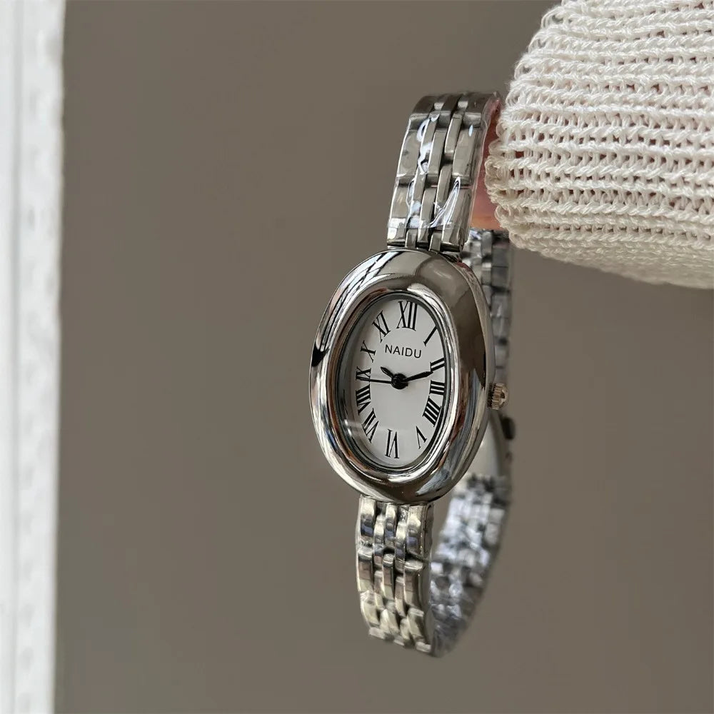 Hot Sale Fashion Watch for Women Mid Ancient Style Oval Dial Small Gold Watch Adjustable Steel Strap Quartz Wristwatch Wholesale