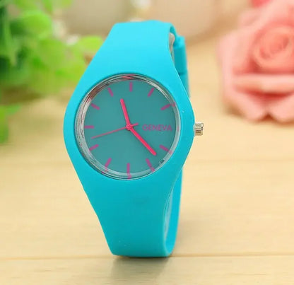 Women's Watches Famous Brand Quartz Watch Women Fashion Casual Sports Silicone Wristwatch Hot Kobiet Zegarka