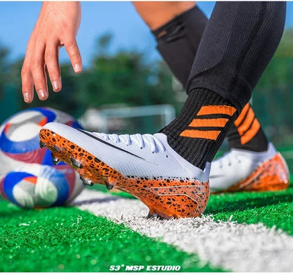 New Men Professional Football Boots Grass Soccer Shoes Outdoor Sport Non-Slip Training Shoes Match Sneakers Ultralight Unisex