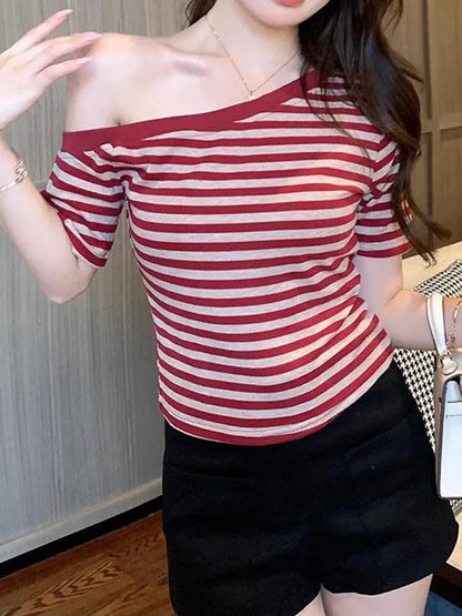 1pcs Girl Summer Striped T-shirt Womens Classic Basic Fashion Tee New Ladys Short Sleeve Loose Tops Females Off Shoulder Tshirts