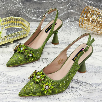 Últimos Sapatos de Design para Mulheres Designer de Luxo Sapatos de Casamento Noiva Sapatos de Festa Decorados com Strass Sandálias Femininas