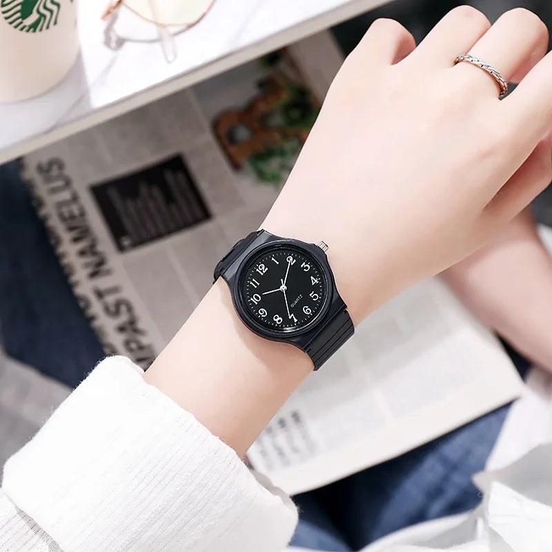 Simple Fashion Quartz Watch for Women Students Wrist Watches Silicone Strap Watch Wholesale Reloj Mujer Elegante Reloj De Mujer