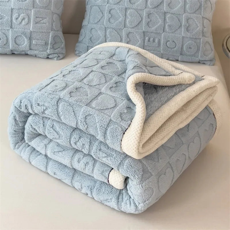 2025 new solid color taffle love blanket light blue fashion flannel office lunch break casual blanket, no pillowcase