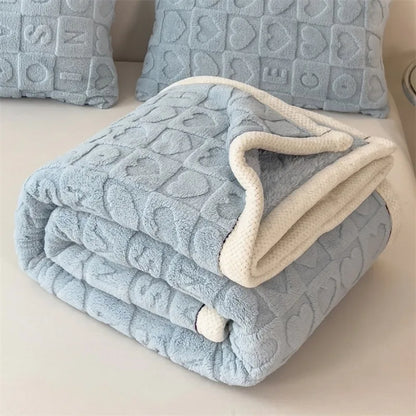 2025 new solid color taffle love blanket light blue fashion flannel office lunch break casual blanket, no pillowcase