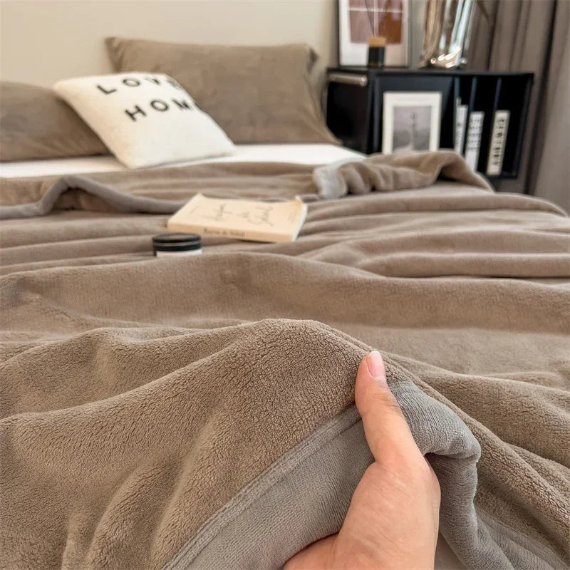Double Layer Solid Color Milk Velvet Blanket Autumn Winter Thicken Warm Plush Blanket for Bed Sofa Single Double Thick Bed Sheet