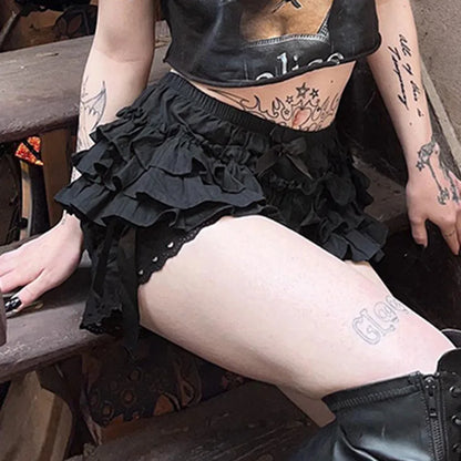 Mall Goth Lolita Lace Shorts Women Aesthetic Cute Sweet Bow Patchwork Shorts Y2k E-girl Emo Alternative Kawaii Outfits