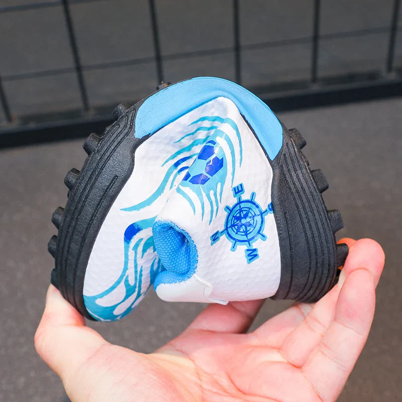 Children Soccer Cleats Fashion Design Breathable Non-slippery Soccer Shoes for Boys and Girls