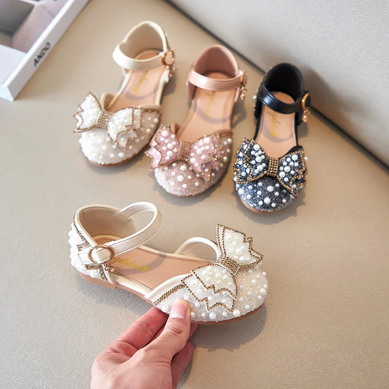 2026 New Summer Girls Sandals Cute Bow Pearl Sequins Kids Princess Shoes Flat Heels Dancing Shoes Size 21-36