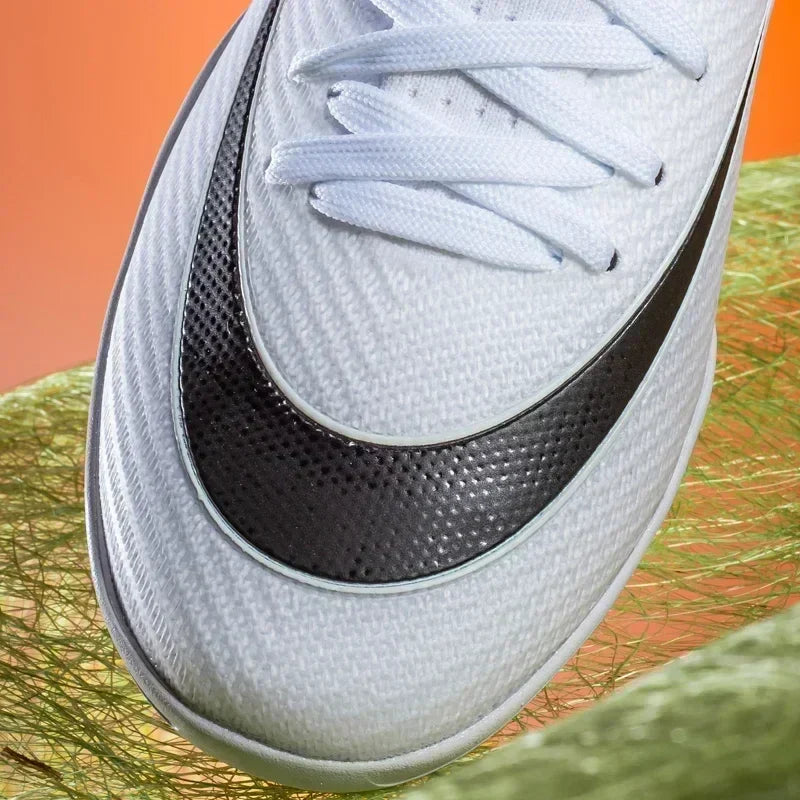 New Men Football Boots Professional Boys Soccer Shoes Ankle Sports Shoes Non-Slip TF/FG Match Sneakers Unisex Comfortable