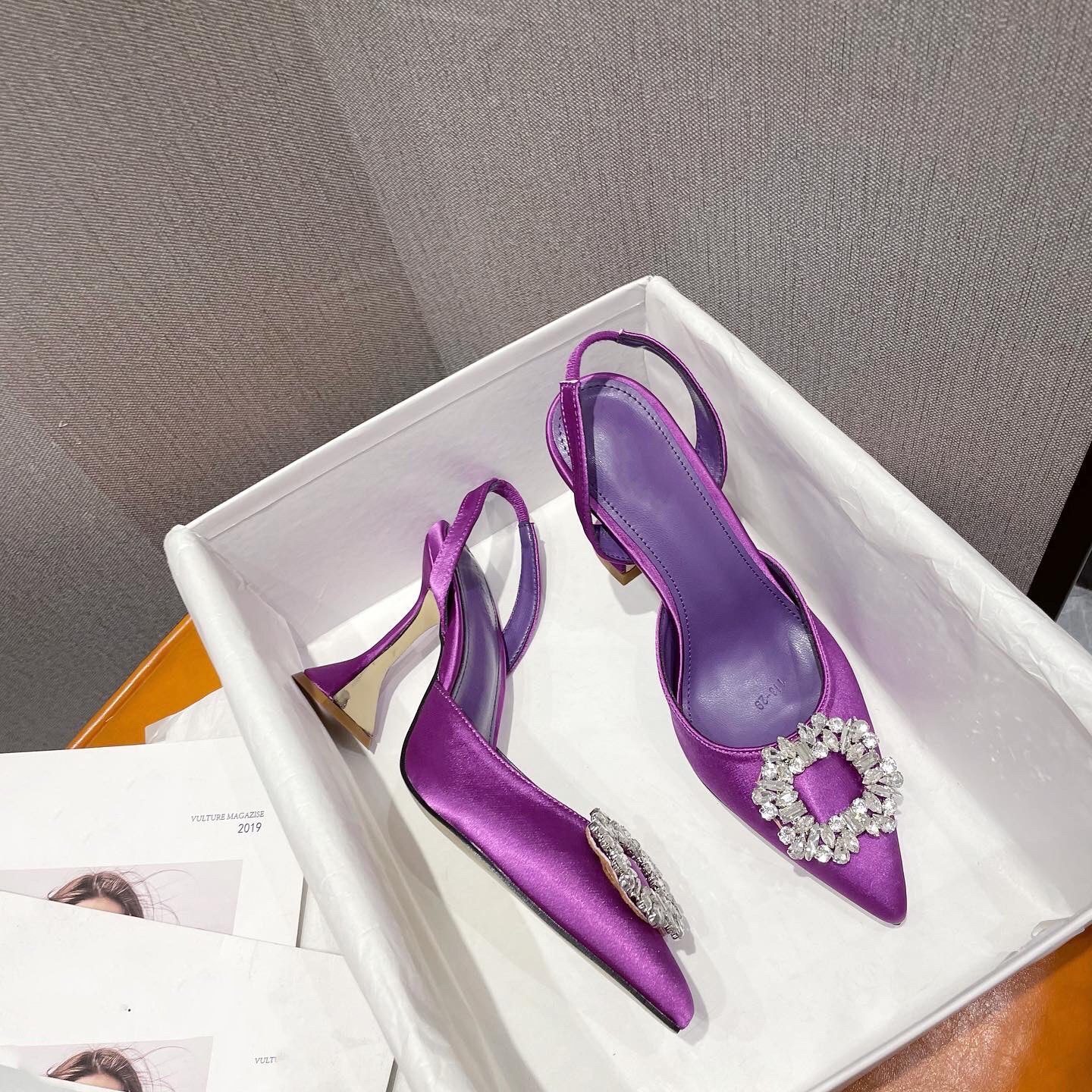 Brand Women Pumps Luxury Crystal Slingback High Heels Summer Bride Shoes Comfortable triangle Heeled Party Wedding Shoes